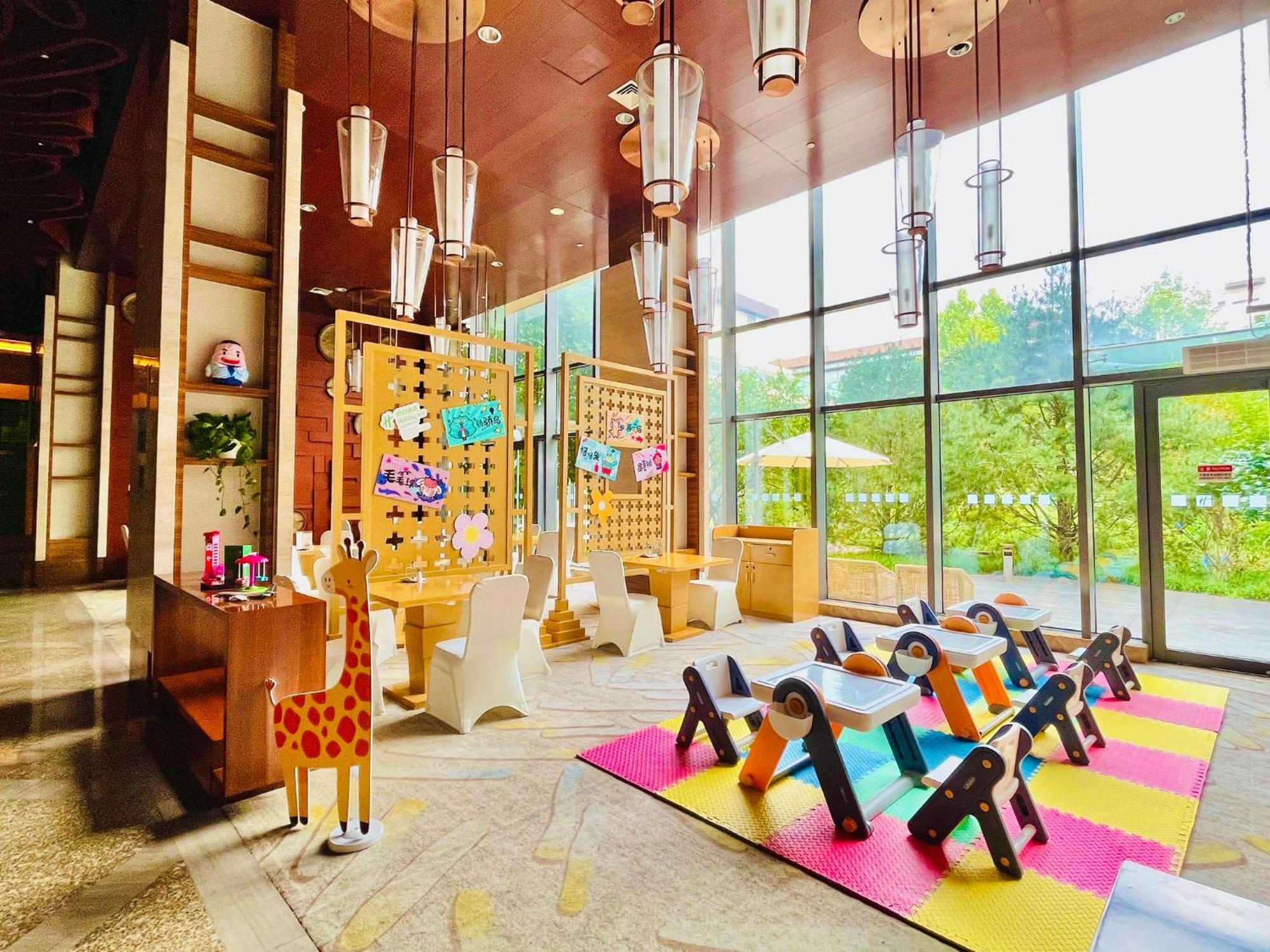 Holiday Inn Beijing Shijingshan Parkview By Ihg Экстерьер фото